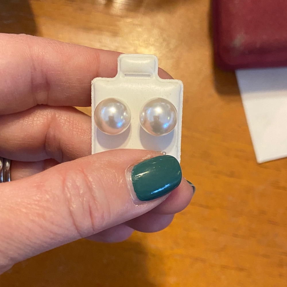 Elegant Pearl Stud Earrings